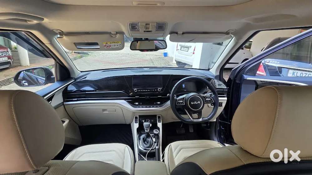 Kia Carens 2024 Petrol 14000 Km Driven