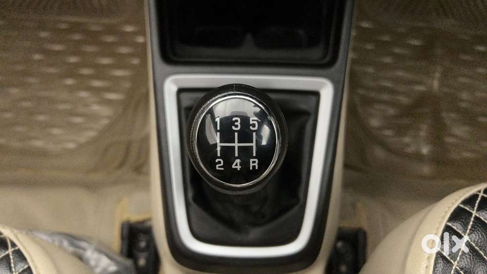 Maruti Suzuki Dzire 1.2 Vxi, 2023, Petrol