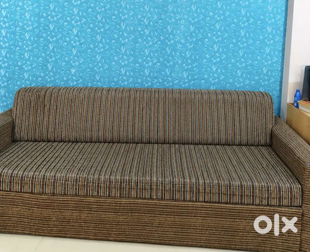 Sofa cumbed for urgent sale.