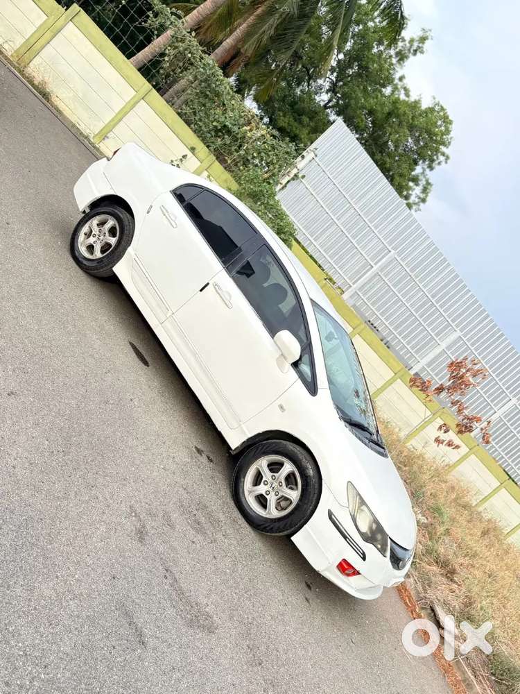 Powerful 1.8l Engine With Smooth Pickup.