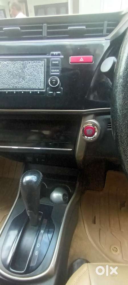 Honda City V At Sunroof I-vtec, 2016, Petrol