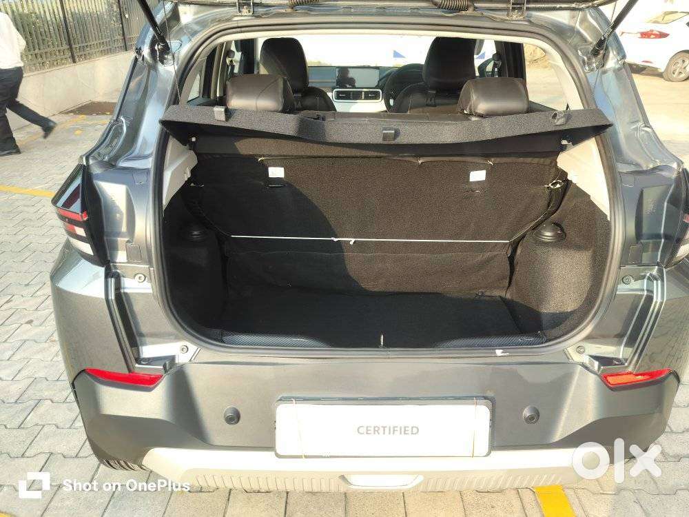 Tata Punch 1.2 Revotron Accomplished Camo Dazzle Amt, 2026, Petrol