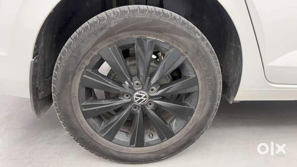 Volkswagen Virtus Highline Plus 1.0 Tsi At, 2022, Petrol