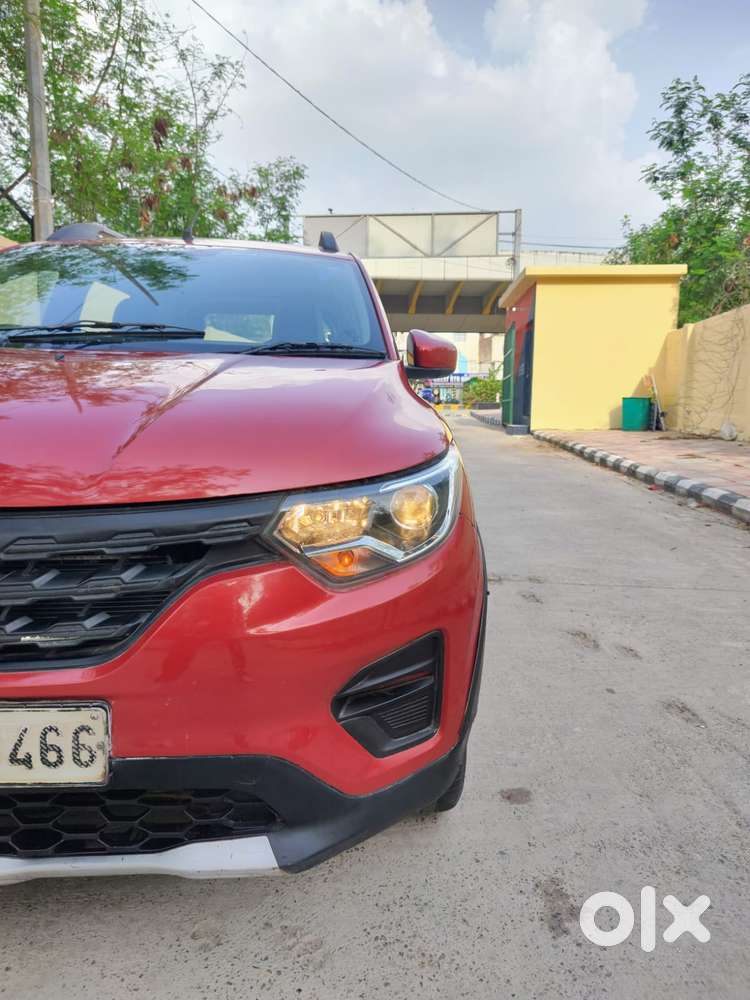 Renault Triber Rxz, 2021, Petrol