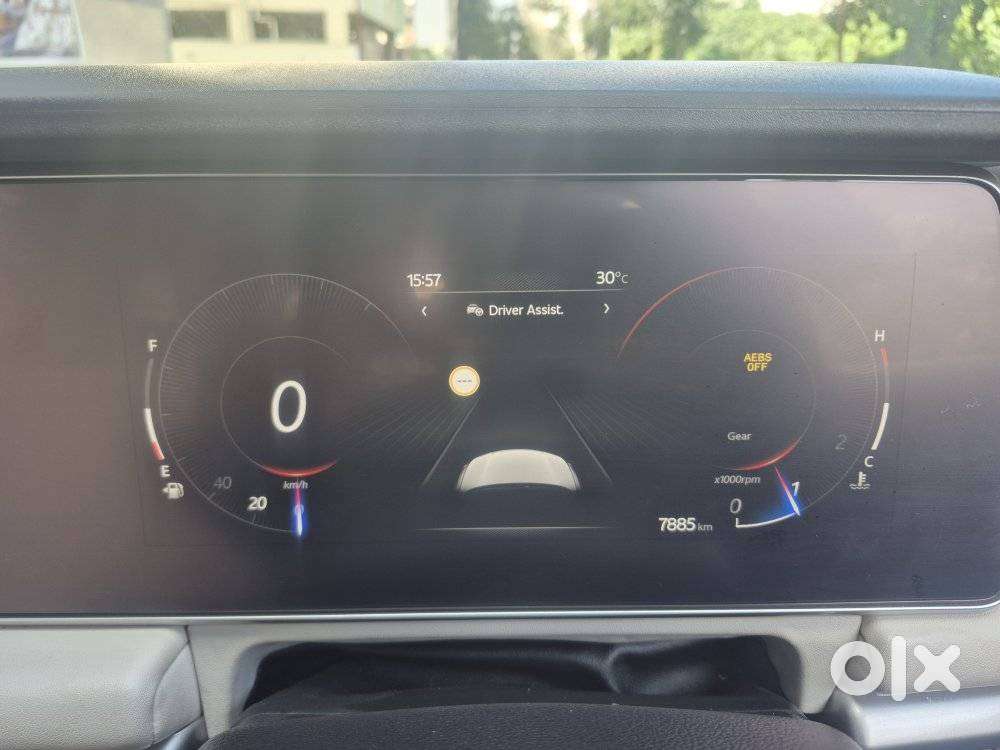 Mahindra Xuv700 2.0 Ax 7 Petrol Mt Str, 2024, Petrol