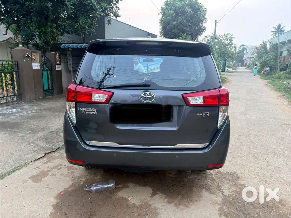Toyota Innova Crysta 2016