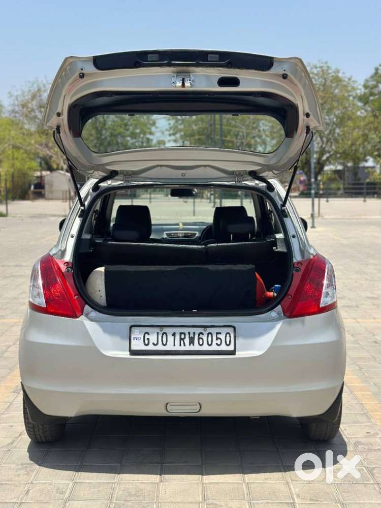 Maruti Suzuki Swift Lxi Optional-o, 2017, Cng & Hybrids