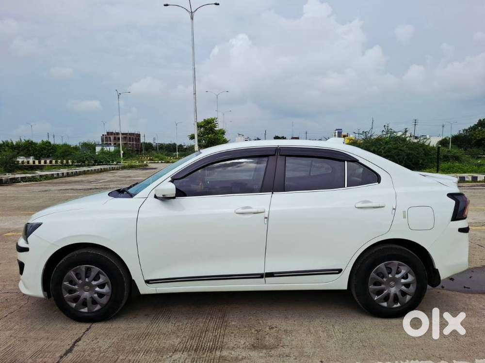 Maruti Suzuki Swift Dzire 1.3 Vxi, 2025, Cng & Hybrids