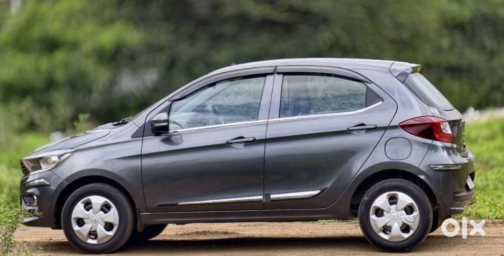 Tata Tiago 1.2 Revotron Xt (o), 2020, Petrol