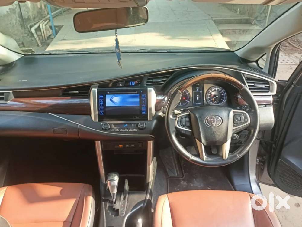 Toyota Innova Crysta [2020-ongoing] 2.7 Zx At 7 Str, 2016, Petrol
