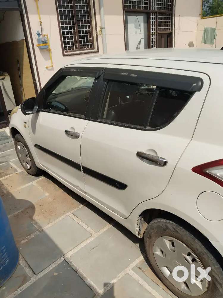 Maruti Suzuki Swift Vxi 2017