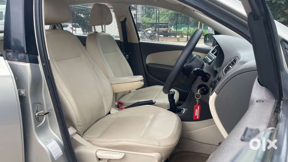 Volkswagen Vento 2010-2013 Petrol Highline, 2012, Petrol