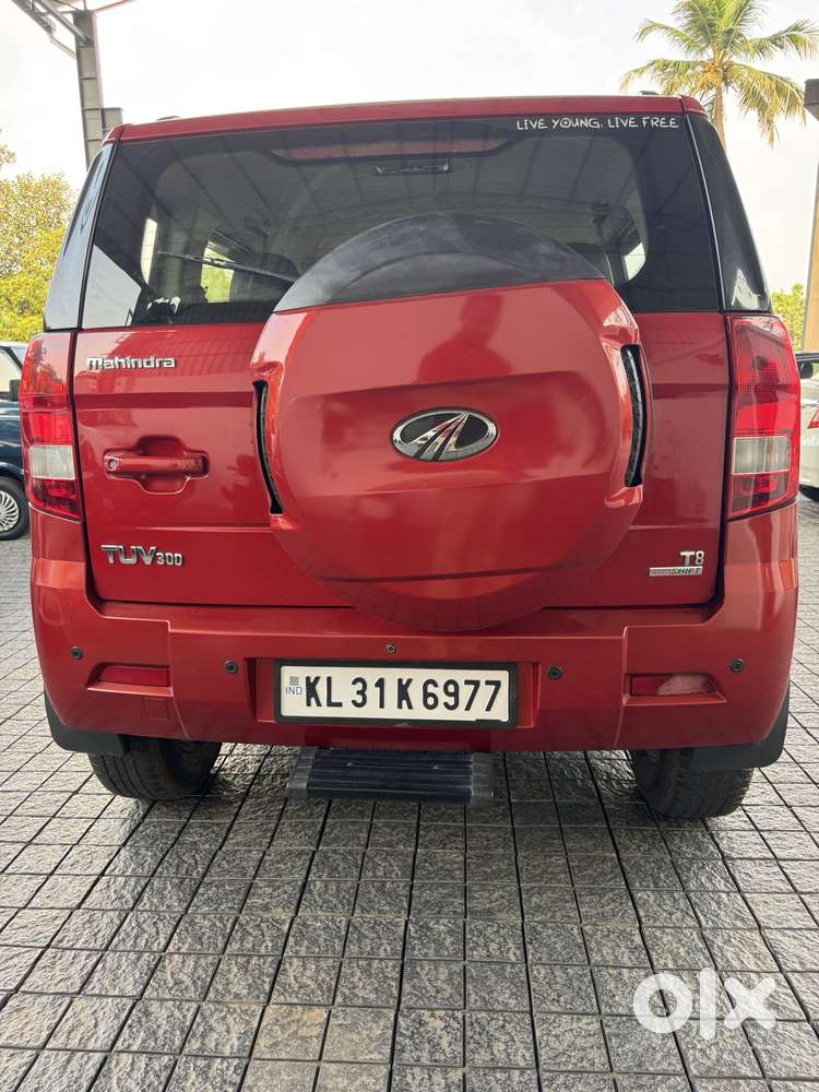 Mahindra Tuv 300 Mhawk100 T8 Amt, 2017, Diesel