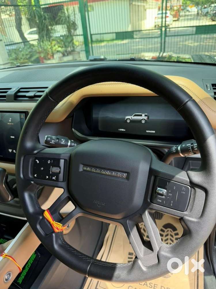 Land Rover Defender 2025 Petrol 110 Dymanic Hse