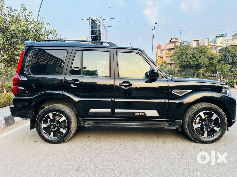 Mahindra Scorpio Classic 2.2 S 11 Mt 7 Str, 2024, Electric