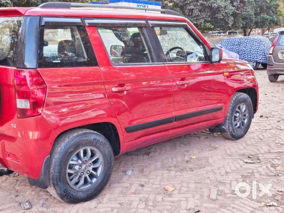 Mahindra Tuv 300 T10, 2018, Diesel