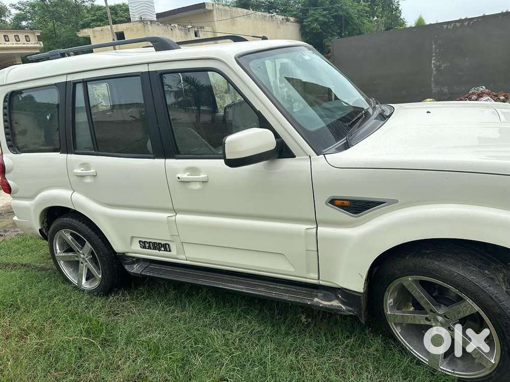 Mahindra Scorpio 2016 Diesel 158000 Km Driven