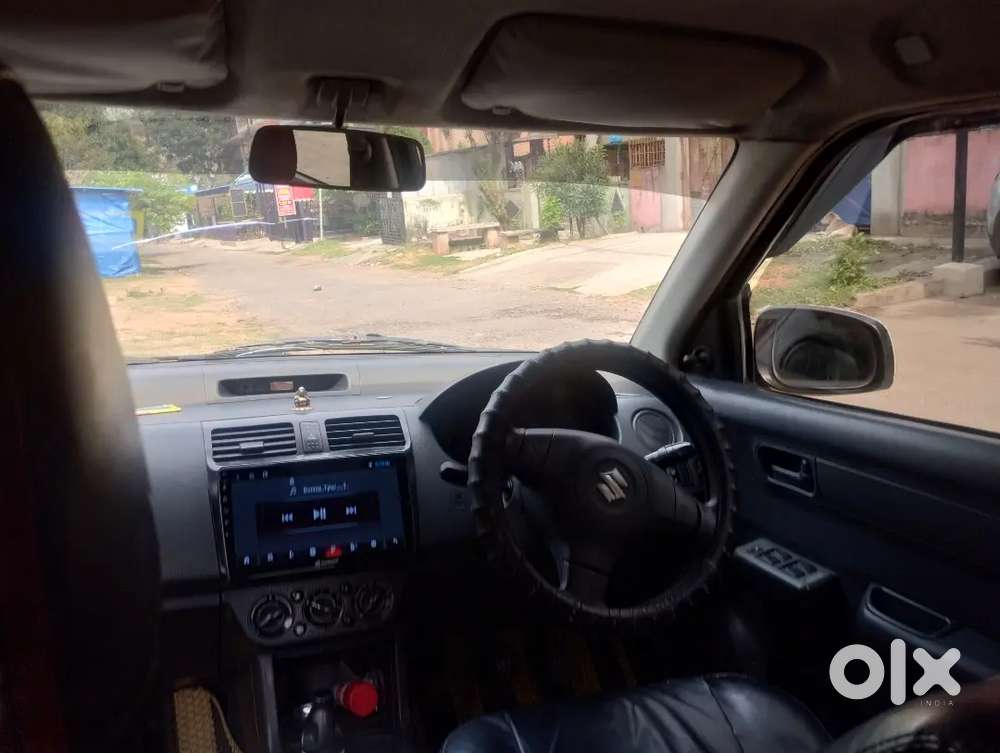 Maruti Suzuki Swift D'tour 2010