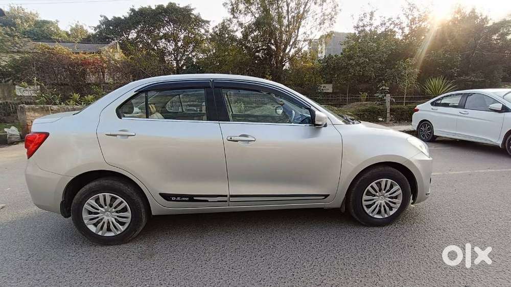 Maruti Suzuki Swift Dzire Vxi(o) Amt, 2019, Petrol