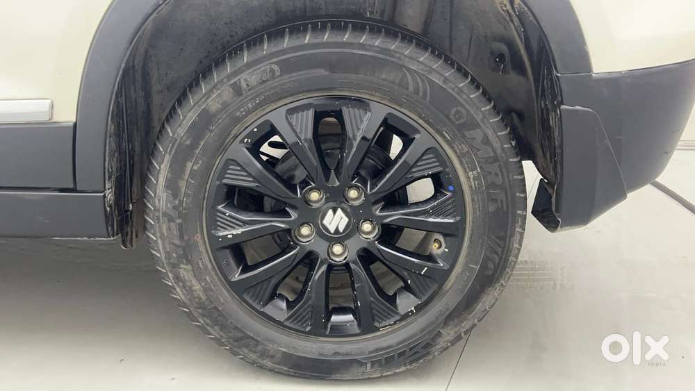 Maruti Suzuki Vitara Brezza 1.5 Zxi At, 2022, Petrol