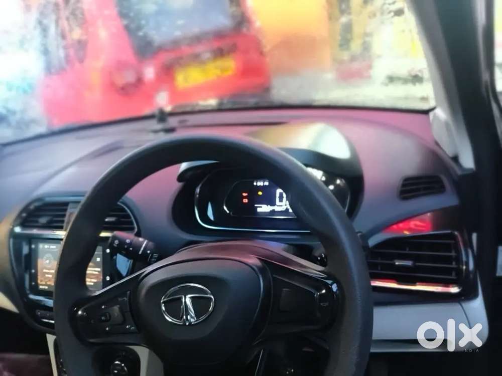 Tata Tiago Revotron 2023