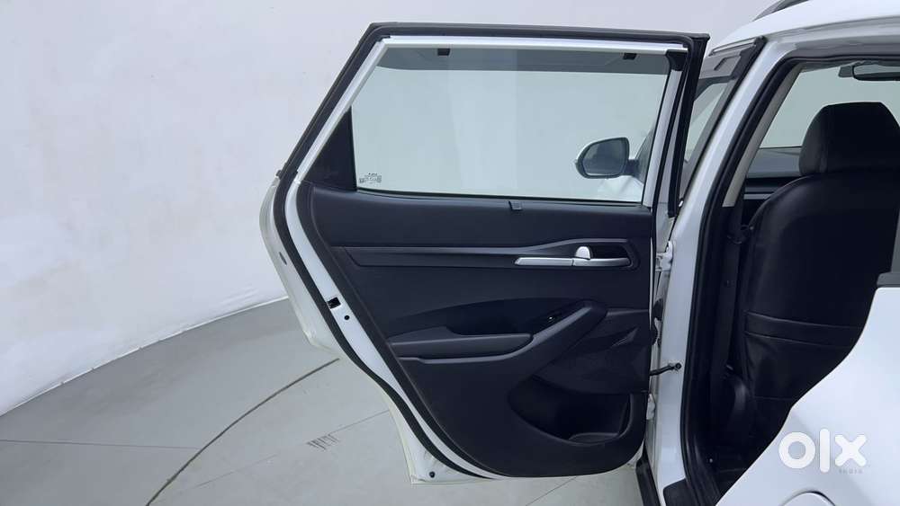 Kia Seltos 1.5 Htk+, 2023, Petrol