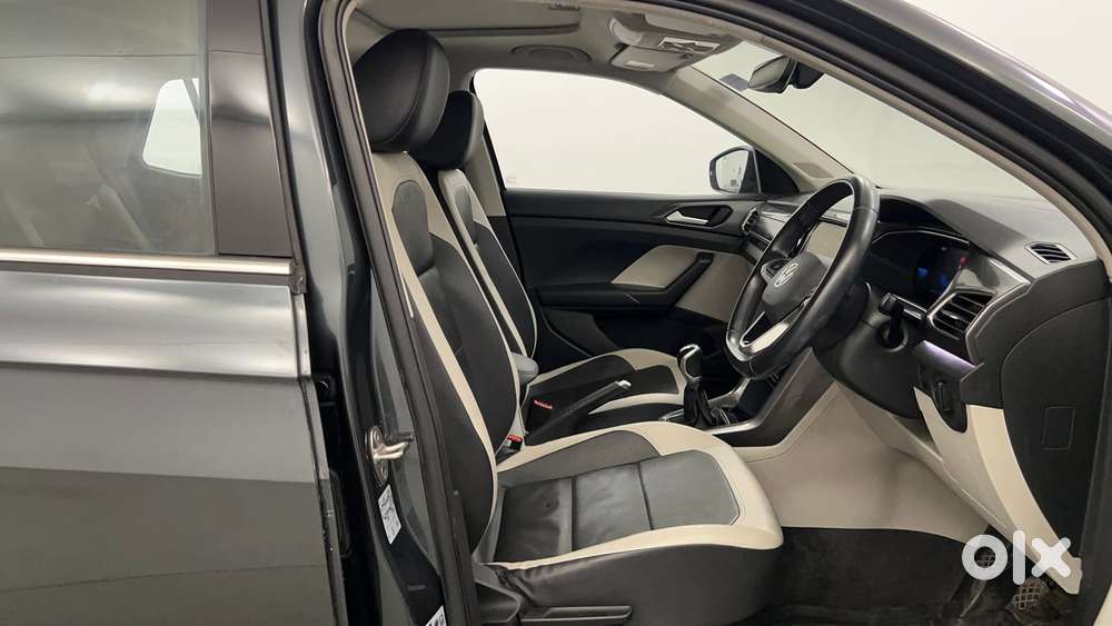 Volkswagen Taigun Topline 1.0 Tsi At (electric Seats), 2022, Petrol