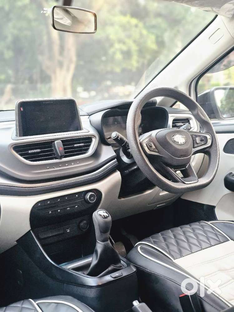 Tata Altroz Xm Plus Petrol, 2025, Petrol
