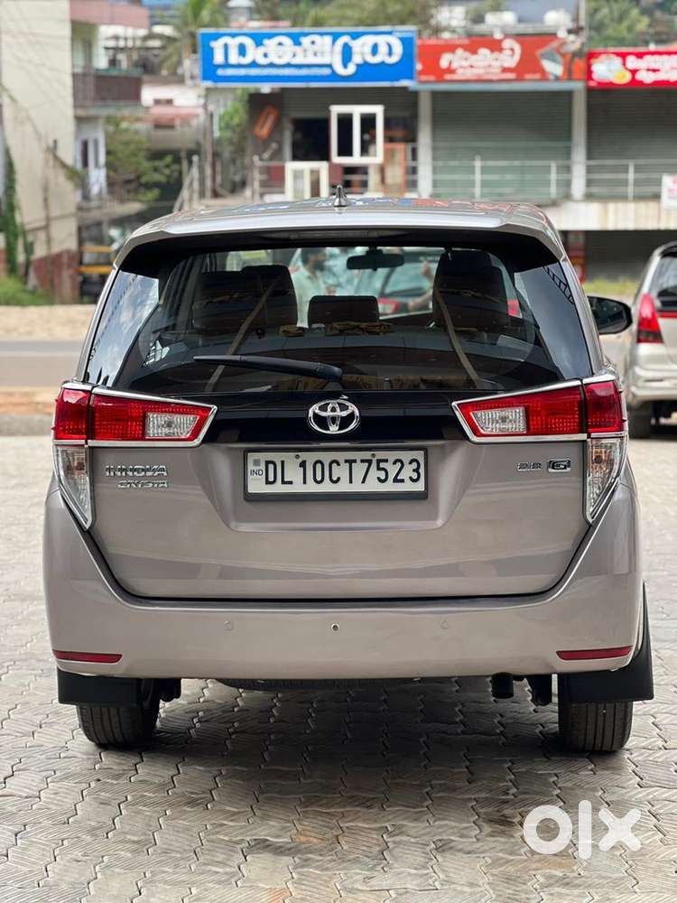 Toyota Innova Crysta Diesel 2.8 G 2016