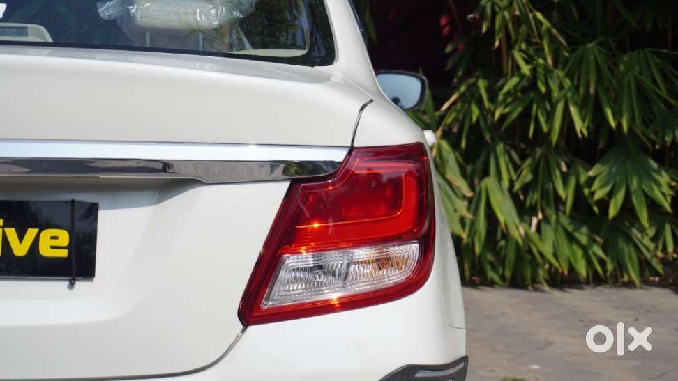 Maruti Suzuki Dzire Zxi Ags, 2023, Petrol