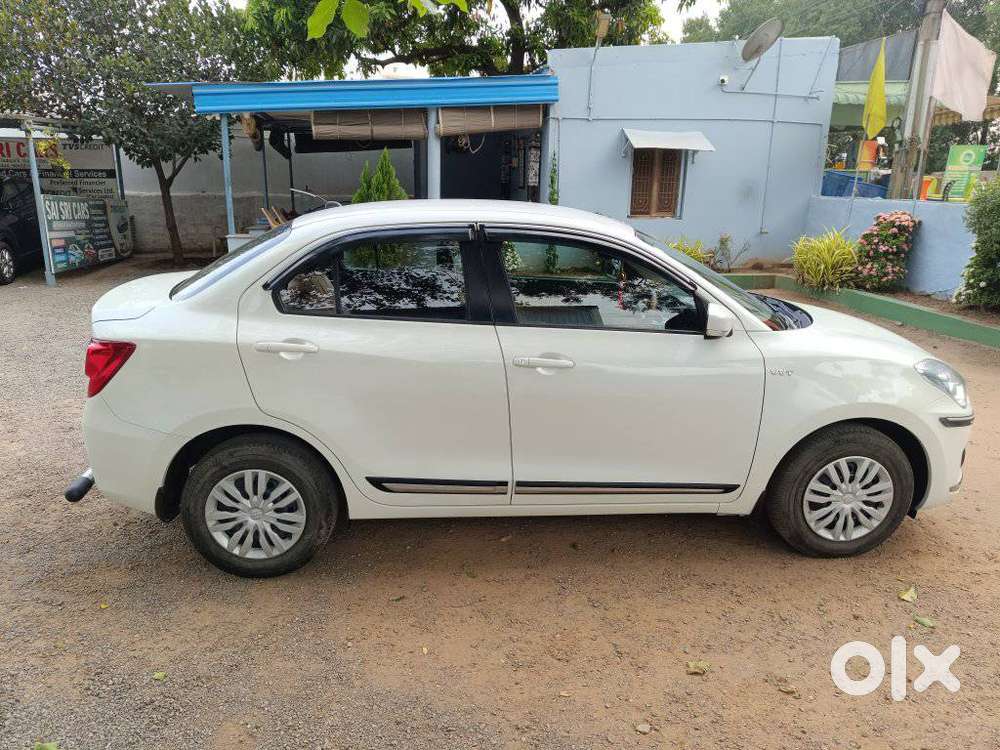Maruti Suzuki Swift Dzire 1.2 Vxi Bsiv, 2017, Petrol
