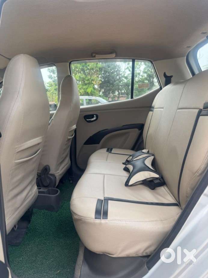 Hyundai I10 Sportz, 2015, Petrol