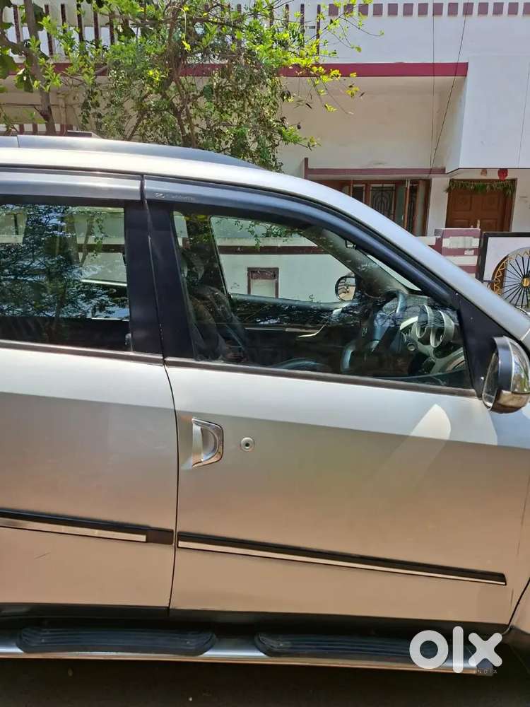 Mahindra Xuv500 Diesel 2012 Car