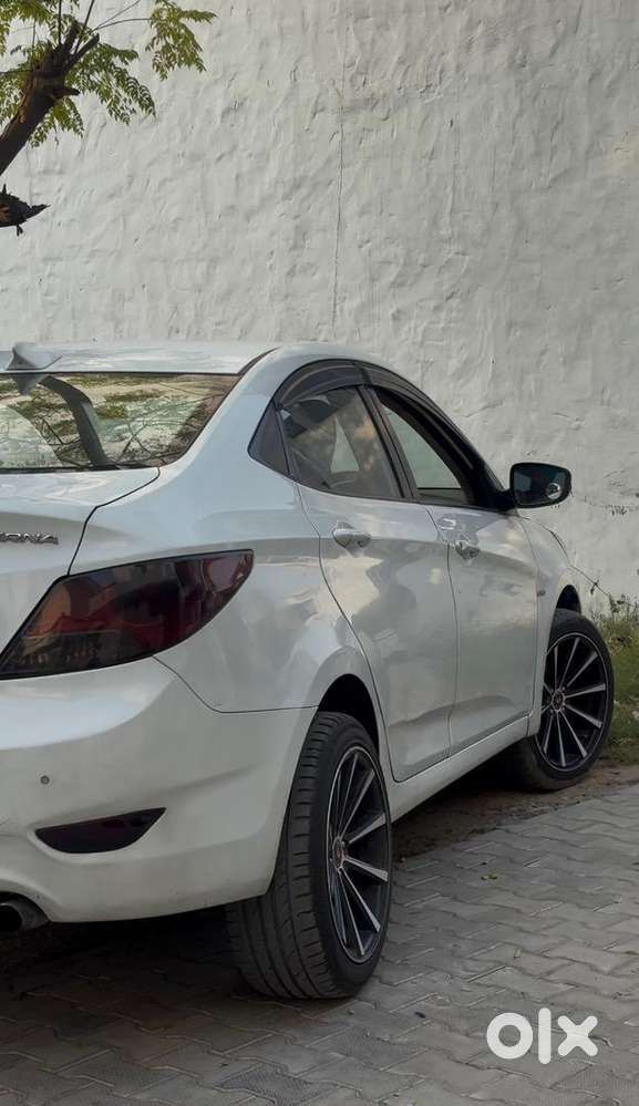 Hyundai Fluidic Verna 2011 Diesel Good Condition