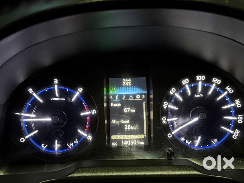 Toyota Innova Crysta 2.4 V, 2017, Diesel