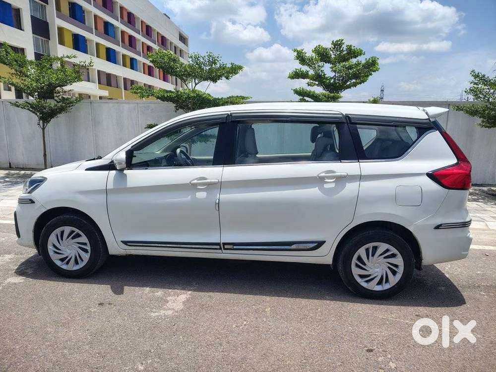 Maruti Suzuki Ertiga 1.5 Vxi, 2024, Petrol