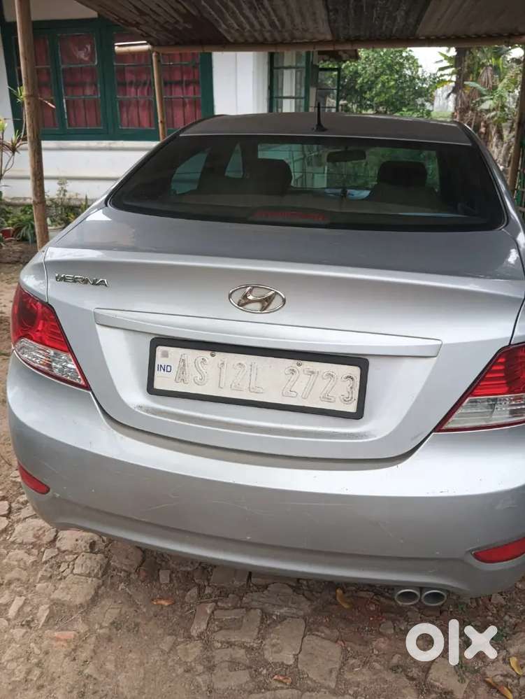 Hyundai Verna Petrol 2014