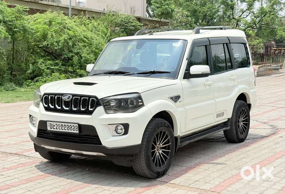 Mahindra Scorpio Classic 2.2 S 11 Mt 7 Str, 2020, Diesel