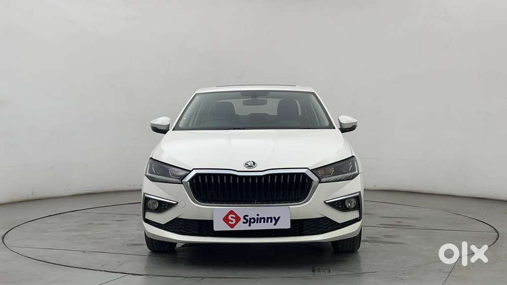 Skoda Slavia Style 1.0l Tsi Mt, 2022, Petrol