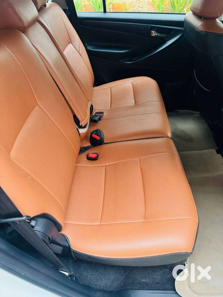 Toyota Innova Crysta 2.8 Gx At 8 Seater, 2018, Diesel