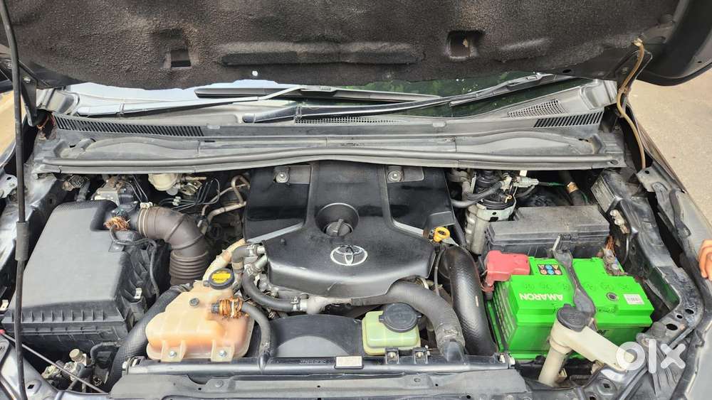Toyota Innova Crysta 2.8 Zx At, 2016, Diesel