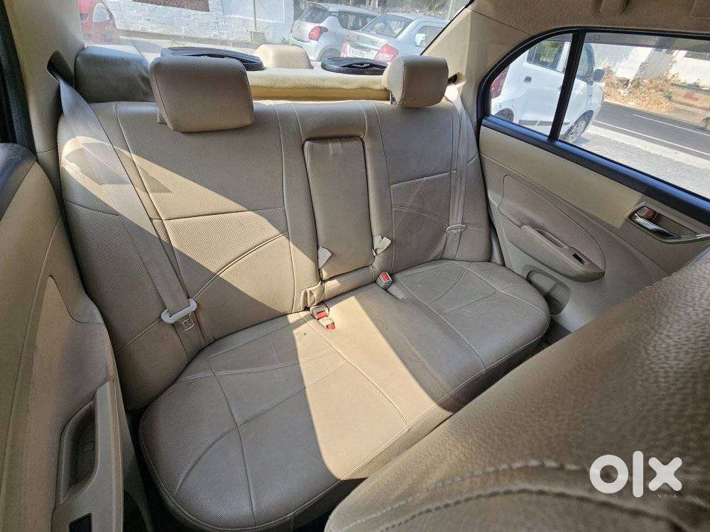 Maruti Suzuki Dzire 1.2 Vxi, 2014, Petrol