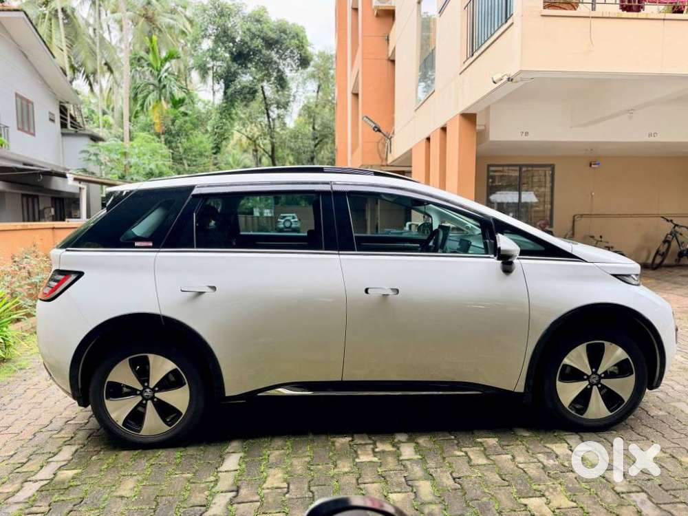 Mg Windsor Ev Essence, 2024, Electric