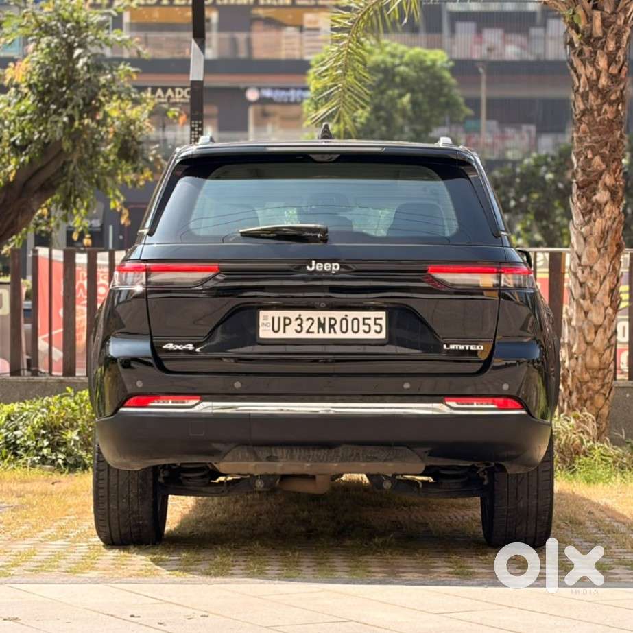 Jeep Grand Cherokee Limited (o) 4x4 At, 2023, Petrol
