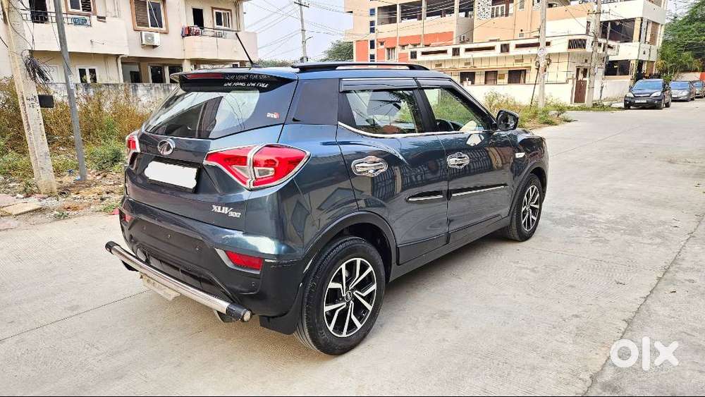 Xuv 300 W6 Diesel Manual Gear Deiven 77500kms Excellent Condition