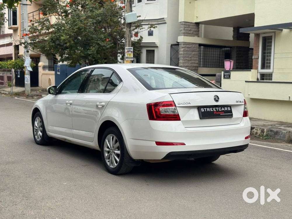 Skoda Octavia 1.8 Tsi At Style Plus, 2017, Petrol