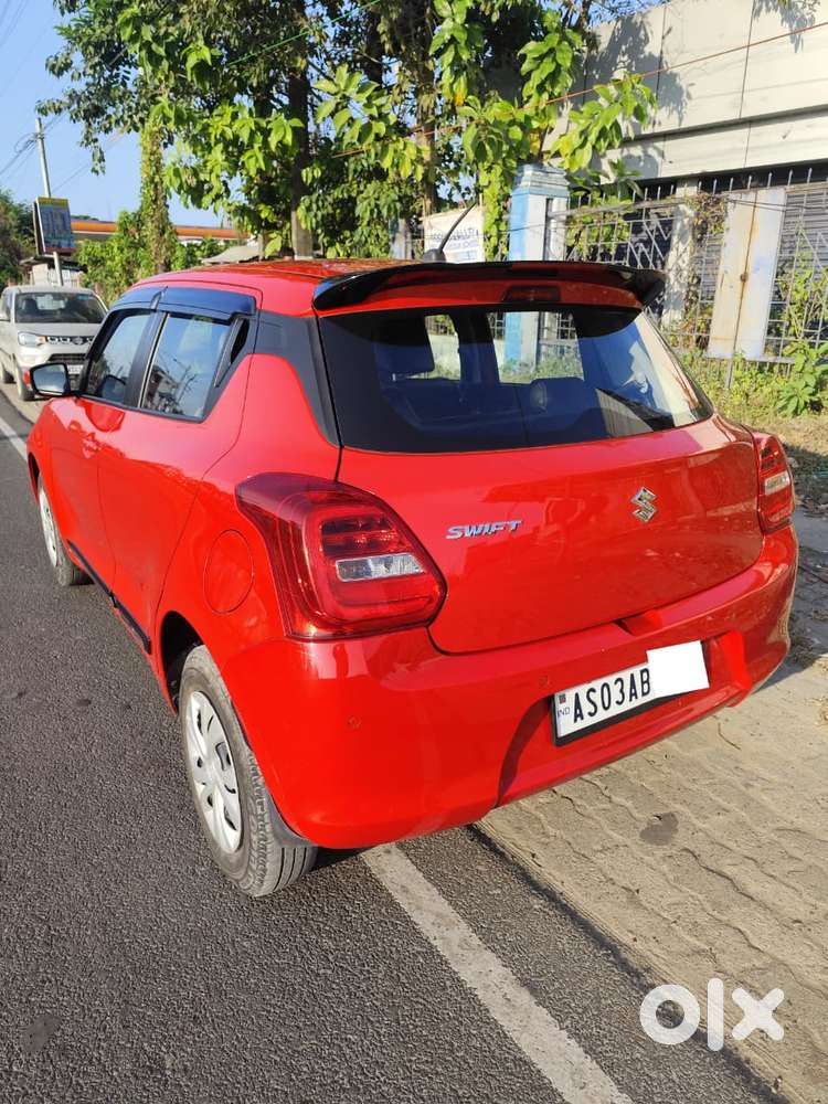 Maruti Suzuki Swift Vxi + Manual, 2021, Petrol