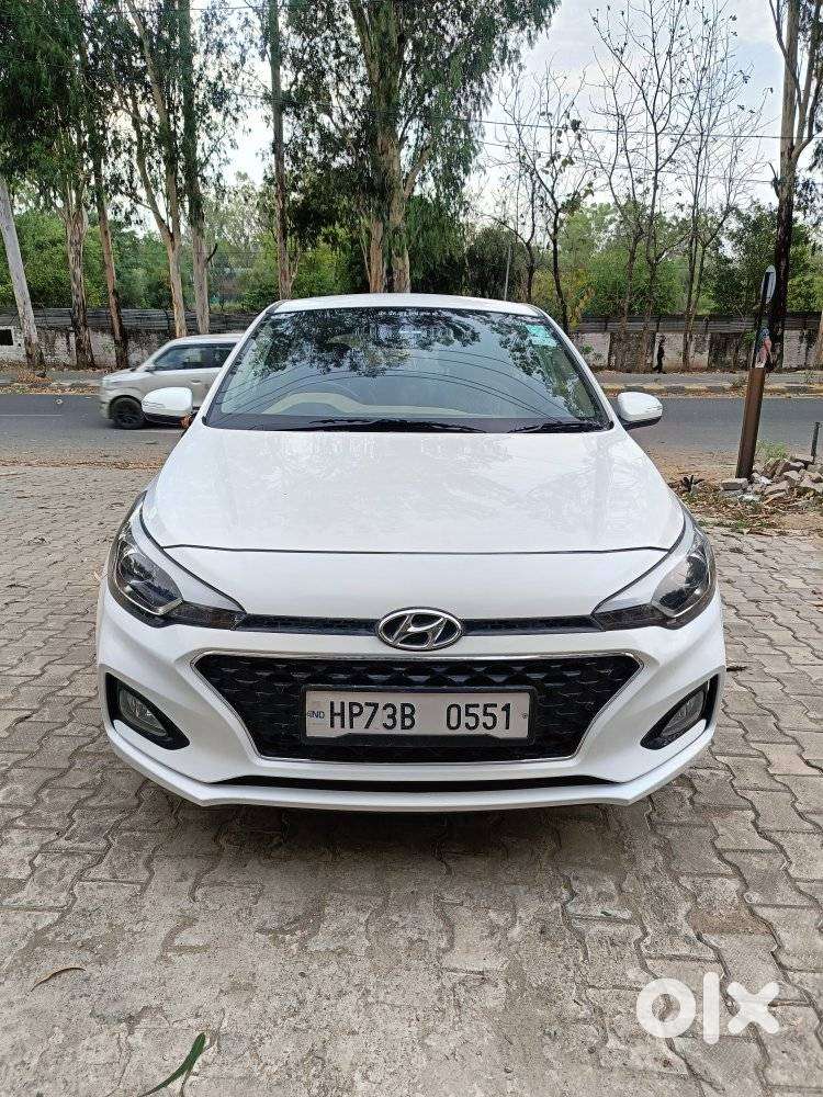 Hyundai I20 Asta (o) 1.2 Mt, 2020, Petrol