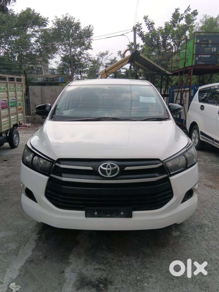 Toyota Innova Crysta 2.4 Gx Mt 8s, 2017, Diesel