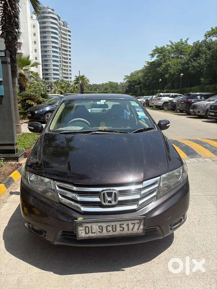 Black Honda City With Sunroof